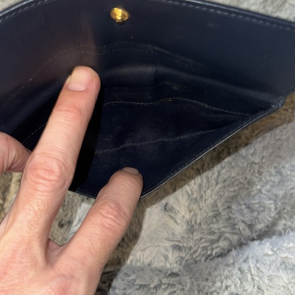 Women’s or Men's Gucci monogram Denim long Wallet! Preloved but 9-10 condition. - Picture 11 of 17